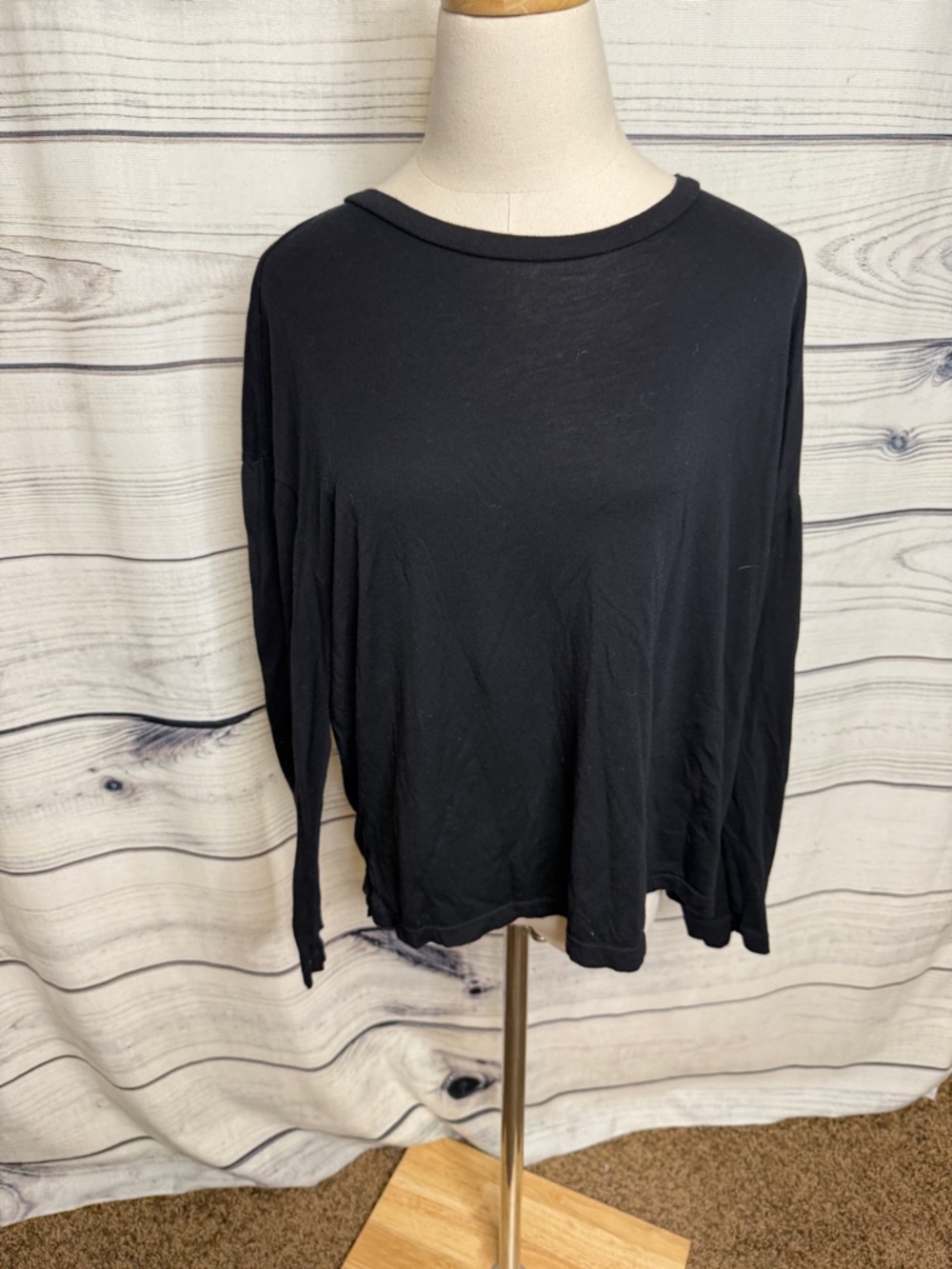 Monrow Black Long-Sleeve Crewneck Tee